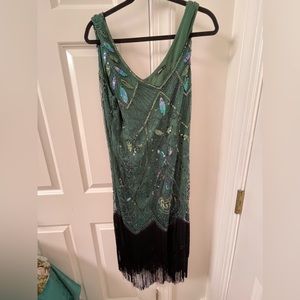 Green Sequin Dress with Beads and Fringe on Bottom. Size 4xl.